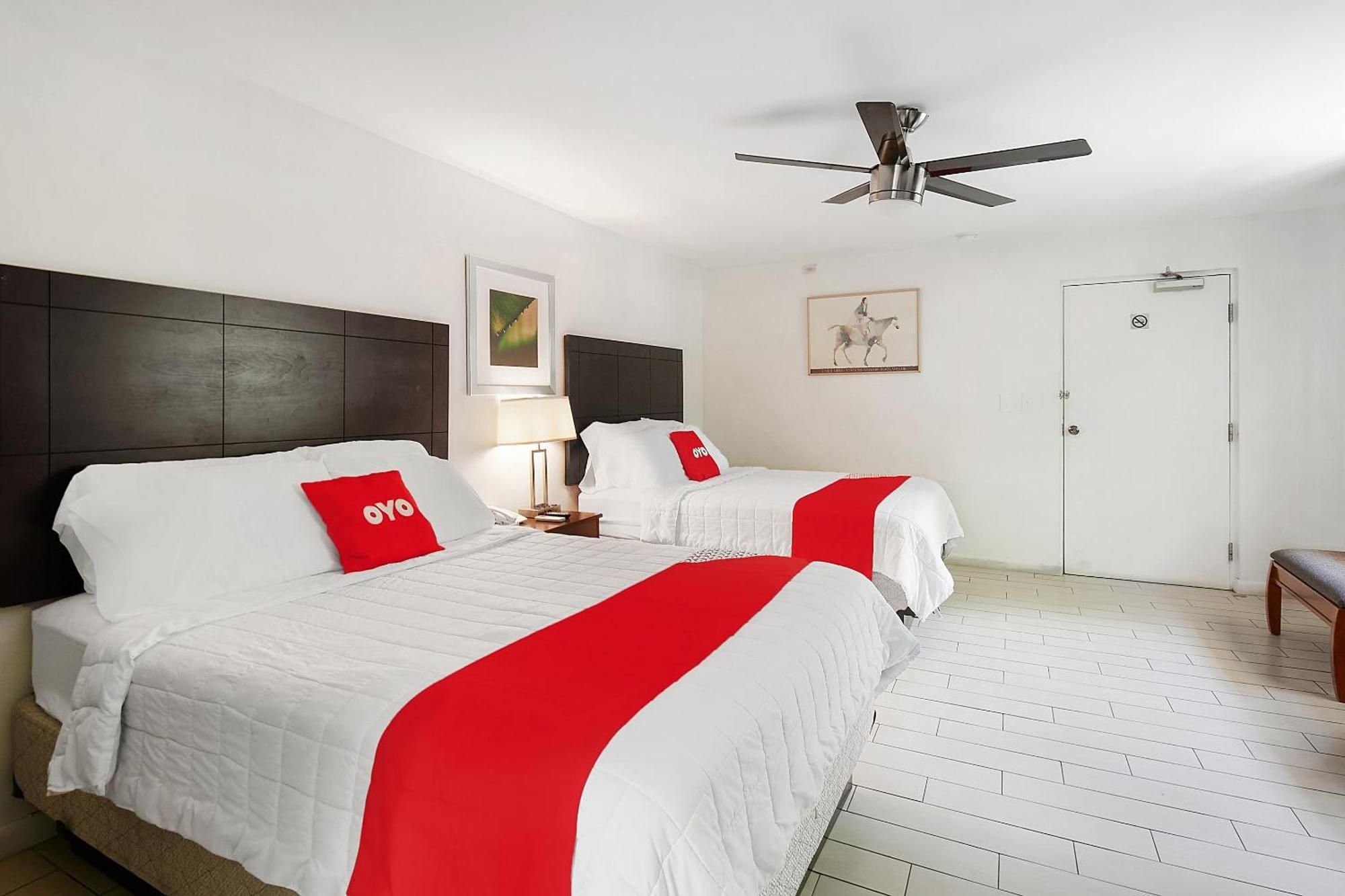 Oyo Hotel Coral Gables - Miami Airport Ngoại thất bức ảnh