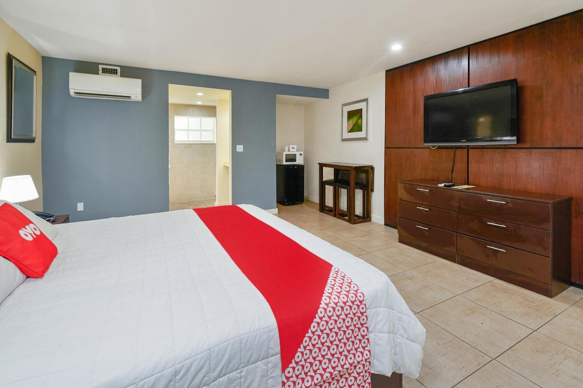 Oyo Hotel Coral Gables - Miami Airport Ngoại thất bức ảnh